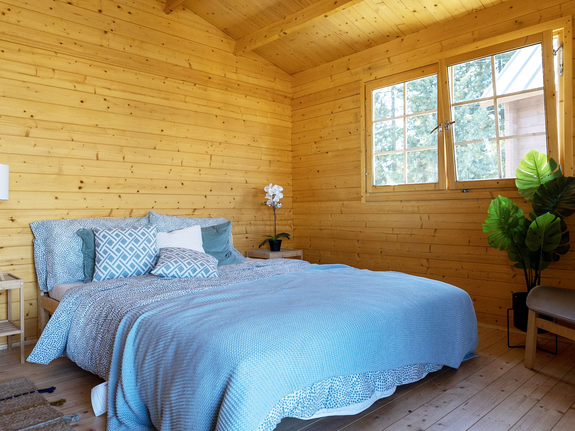 Montana Covered Porch Cabin