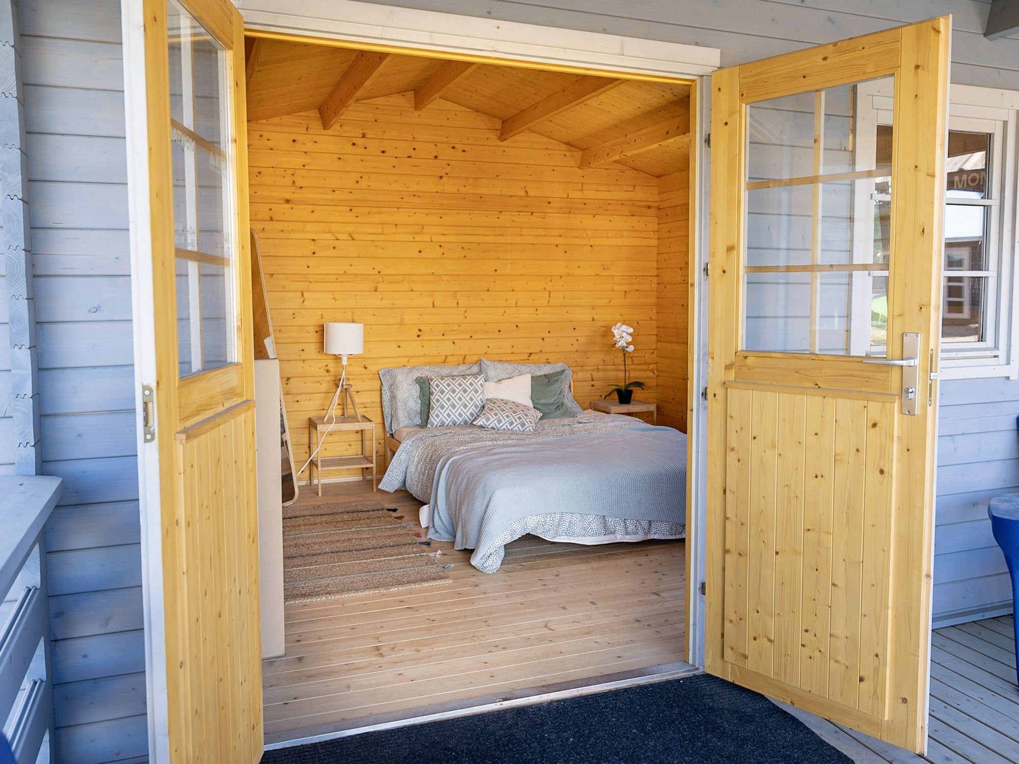 Montana Covered Porch Cabin