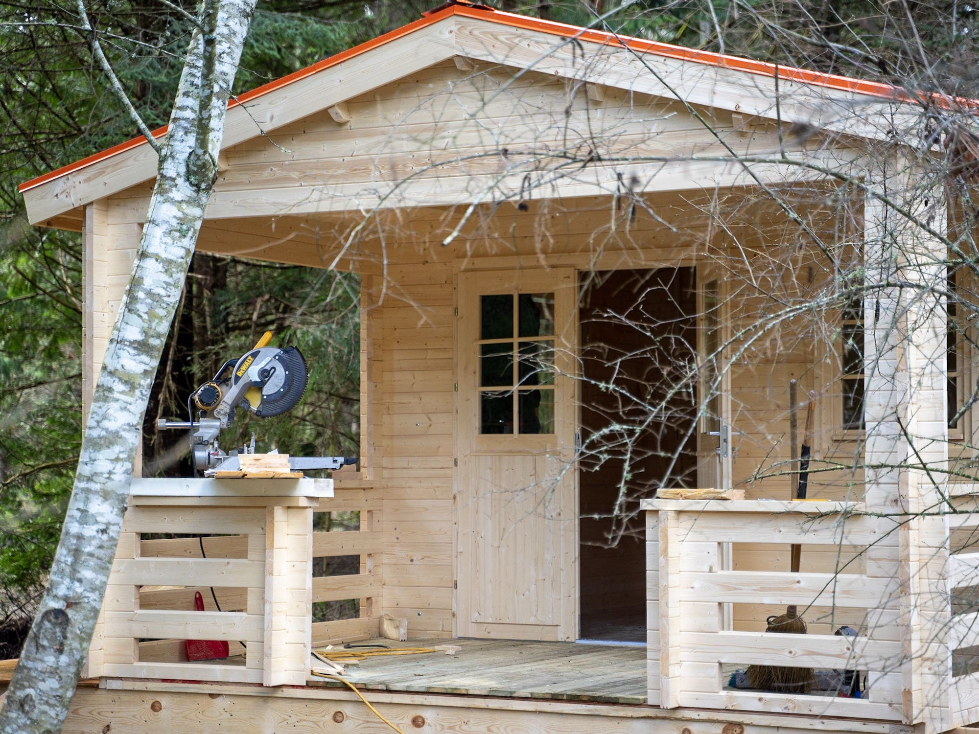 Montana Covered Porch Cabin