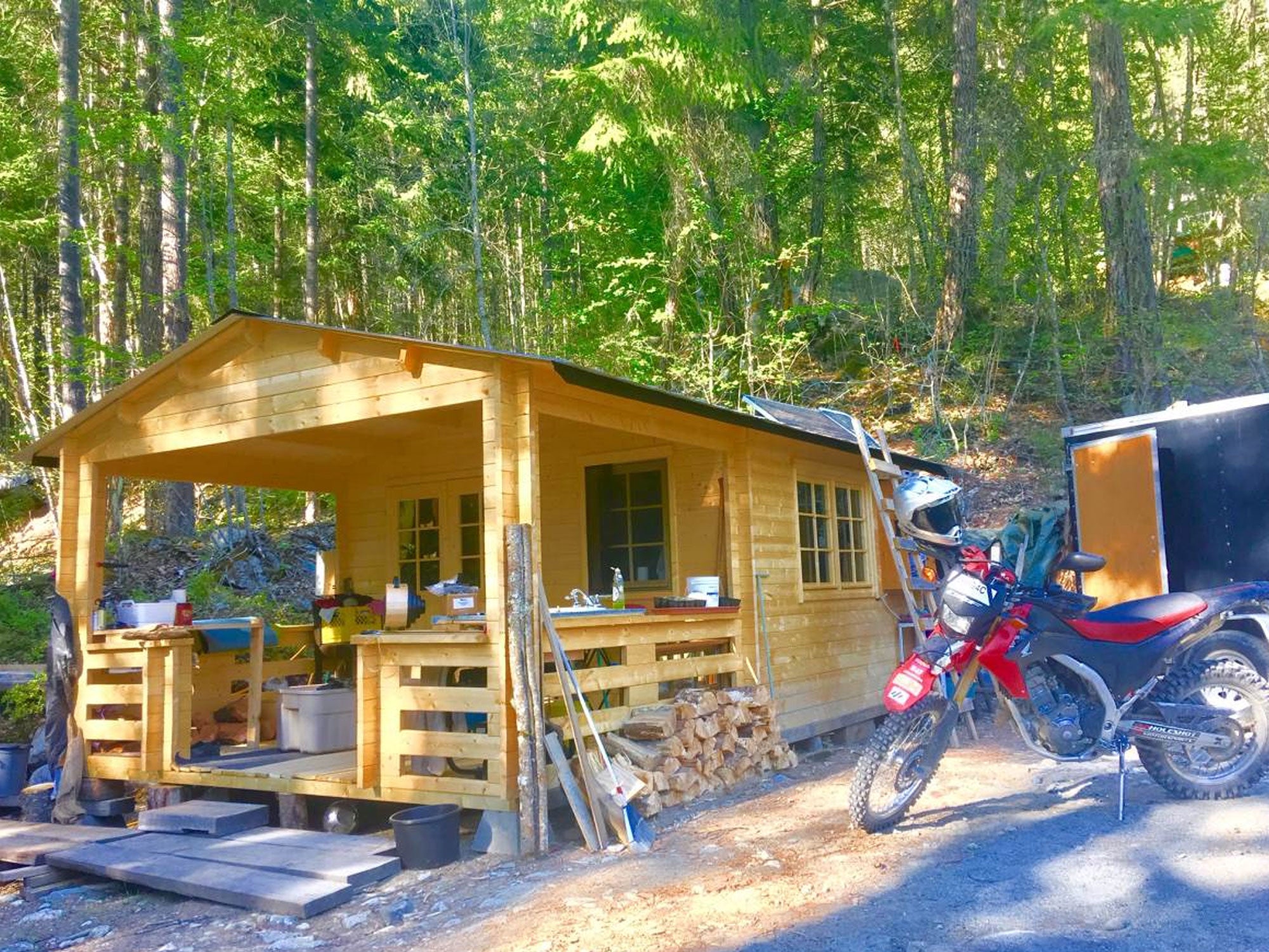 Montana Covered Porch Cabin