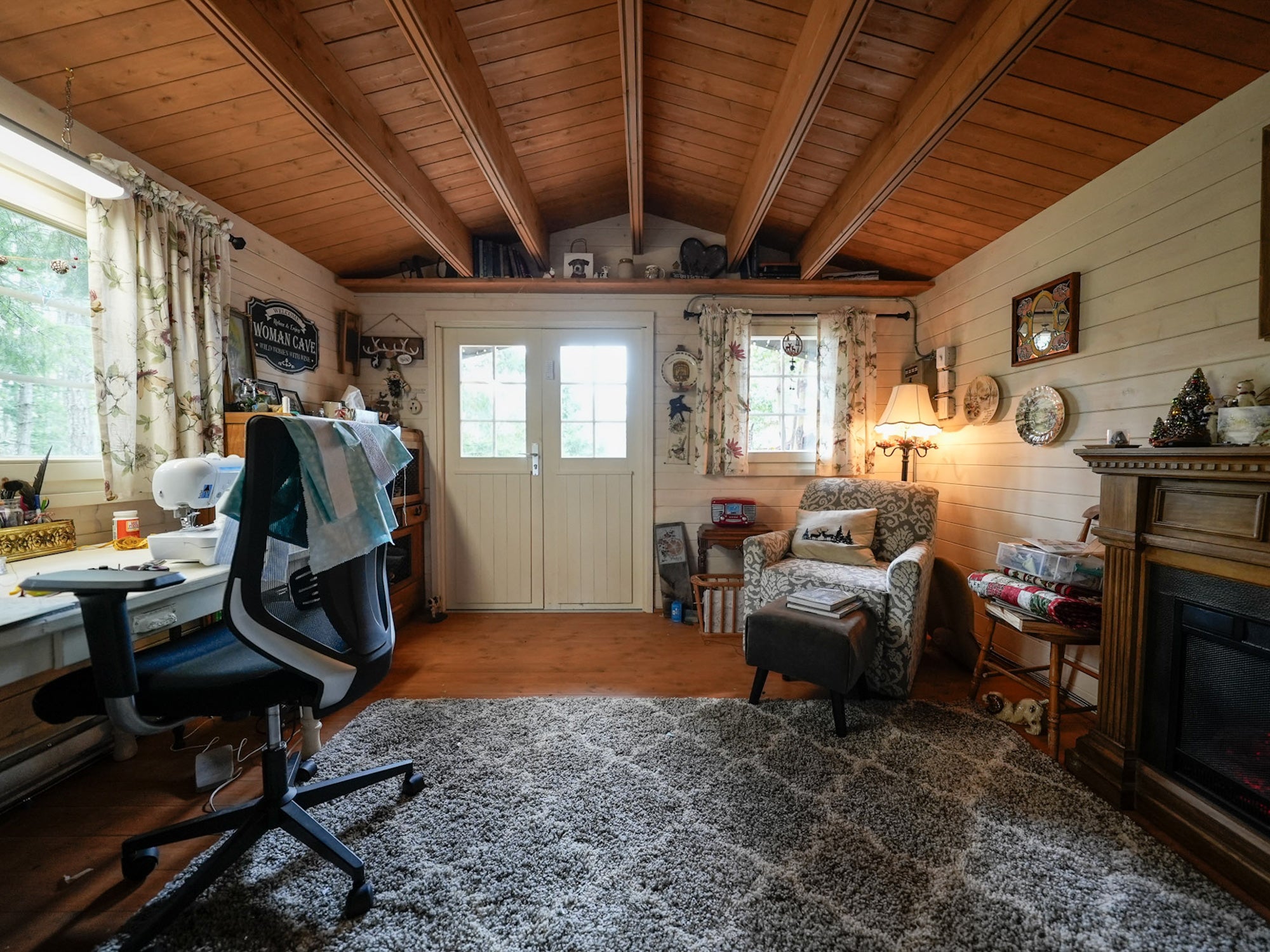 Salt Spring Studio & Cottage Bunkie