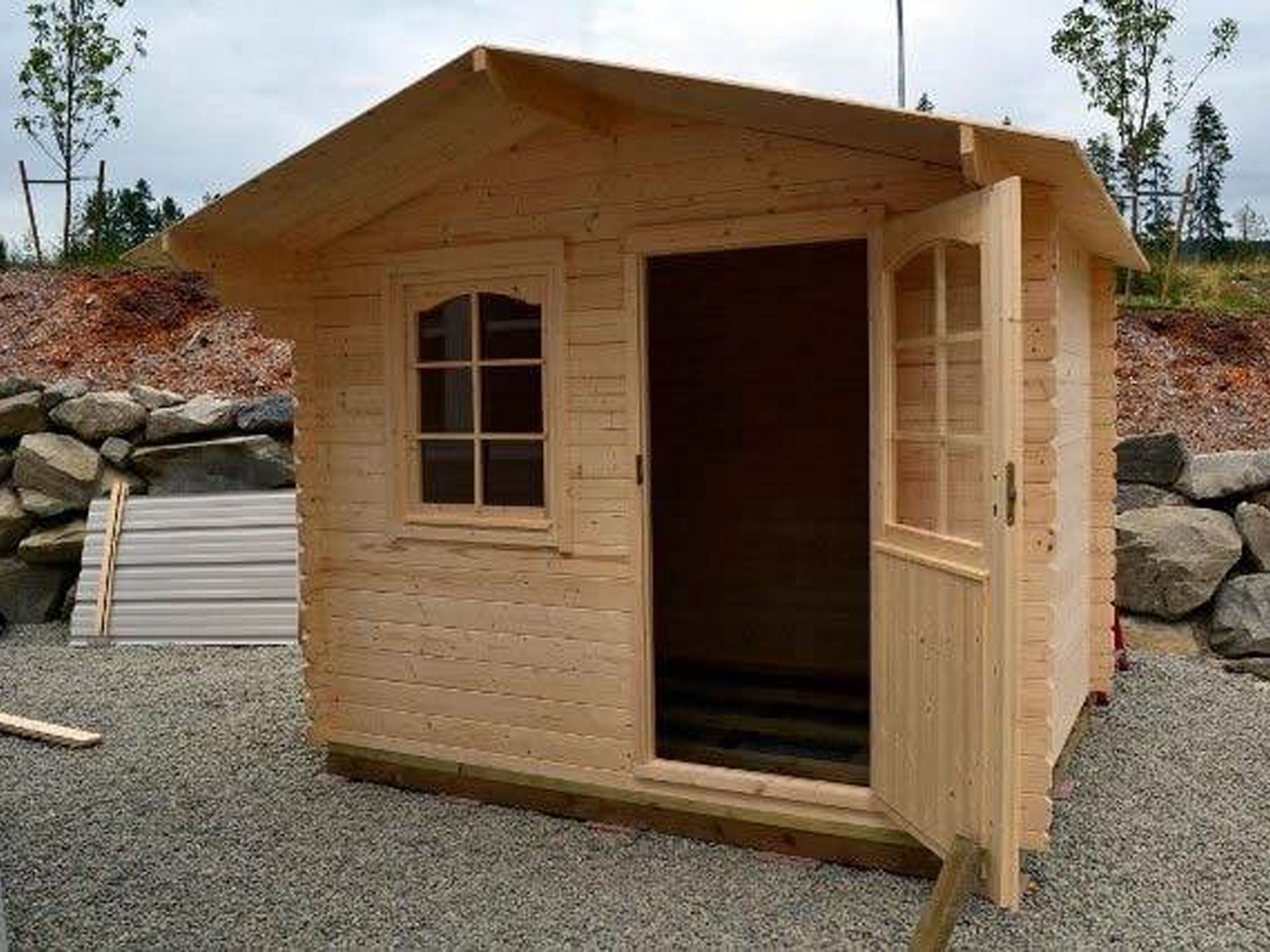 Trondheim Studio & Storage Bunkie