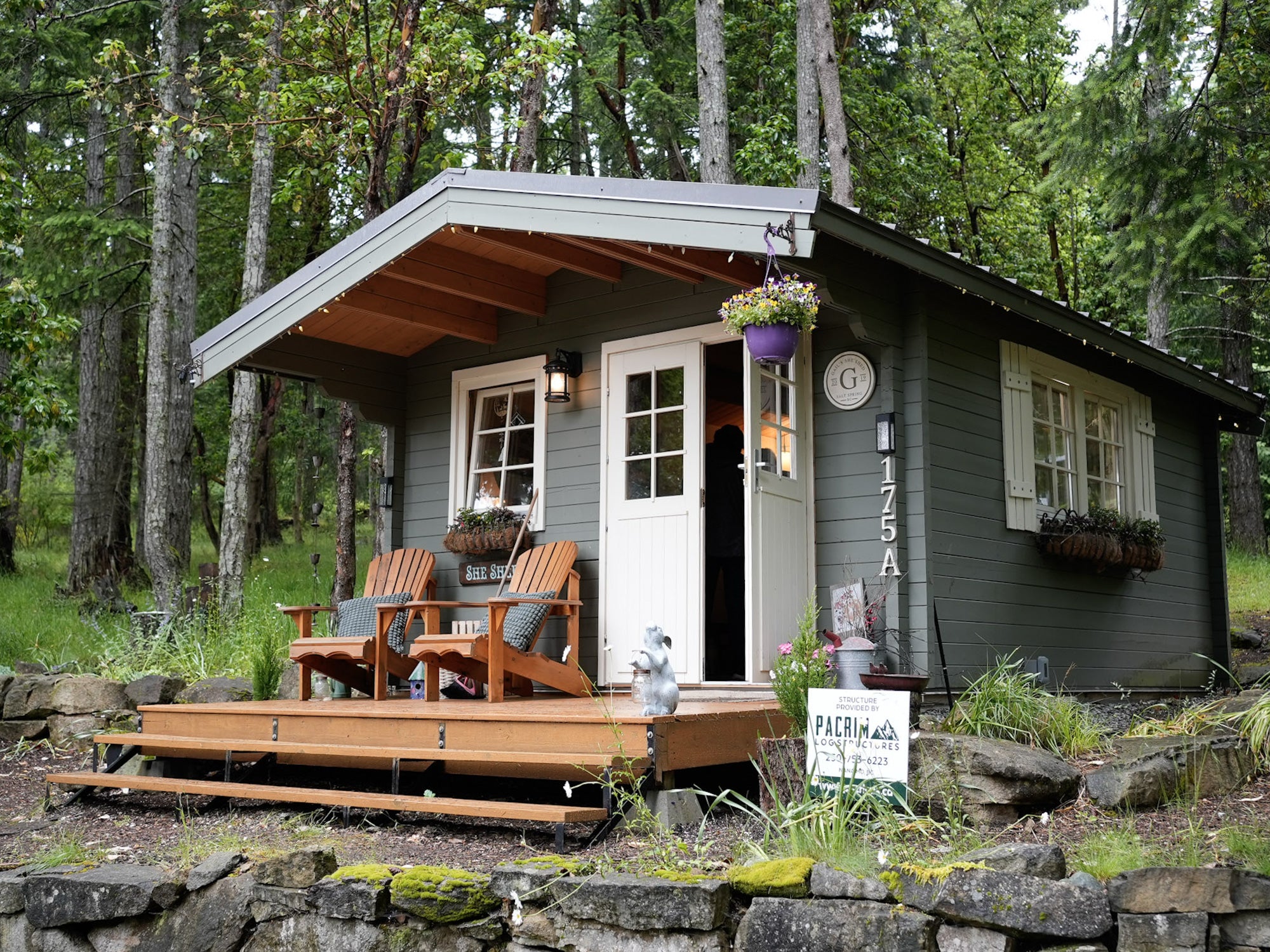 Salt Spring Studio & Cottage Bunkie